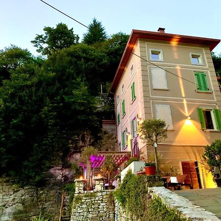 Вілла La Casa Sulla Collina Del Castello Брено Екстер'єр фото