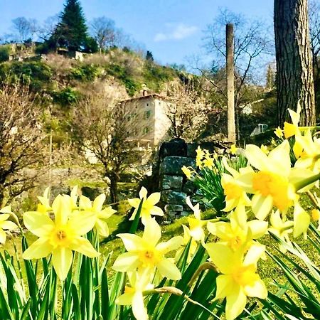 Вілла La Casa Sulla Collina Del Castello Брено Екстер'єр фото