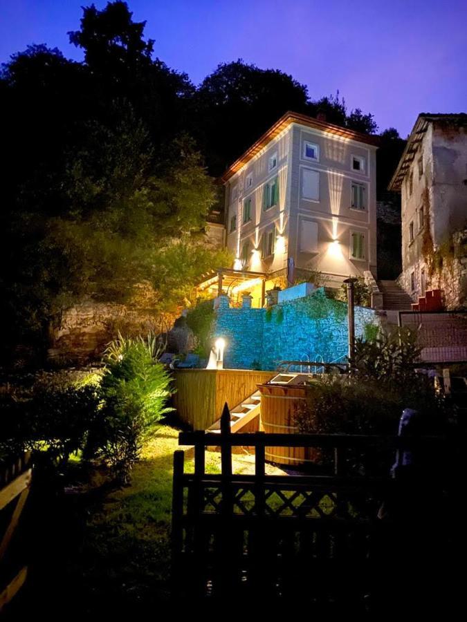 Вілла La Casa Sulla Collina Del Castello Брено Екстер'єр фото