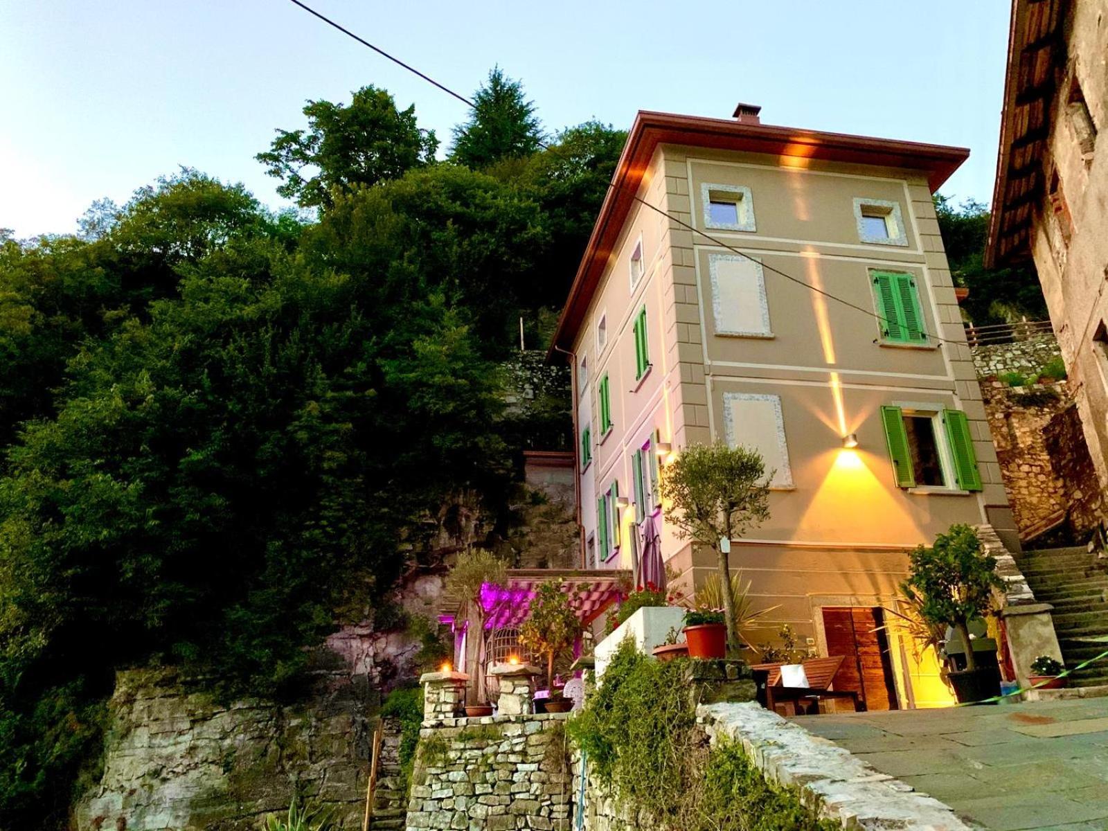Вілла La Casa Sulla Collina Del Castello Брено Екстер'єр фото
